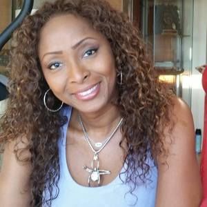 Meet your Posher, Paula